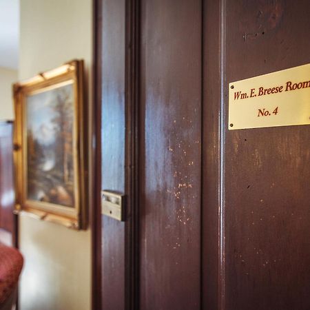 Cedar Crest Inn Эшвилл Экстерьер фото