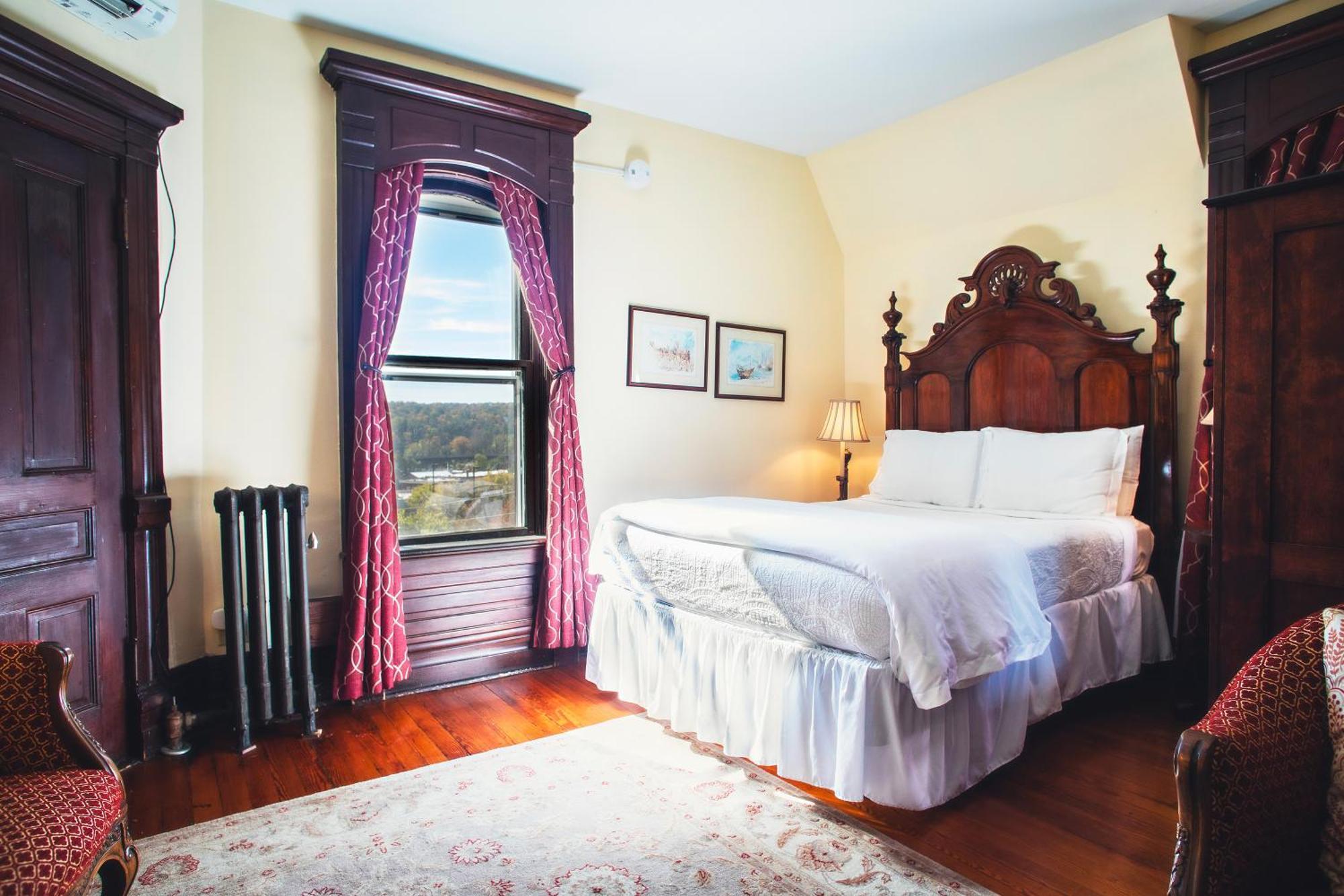 Cedar Crest Inn Эшвилл Экстерьер фото