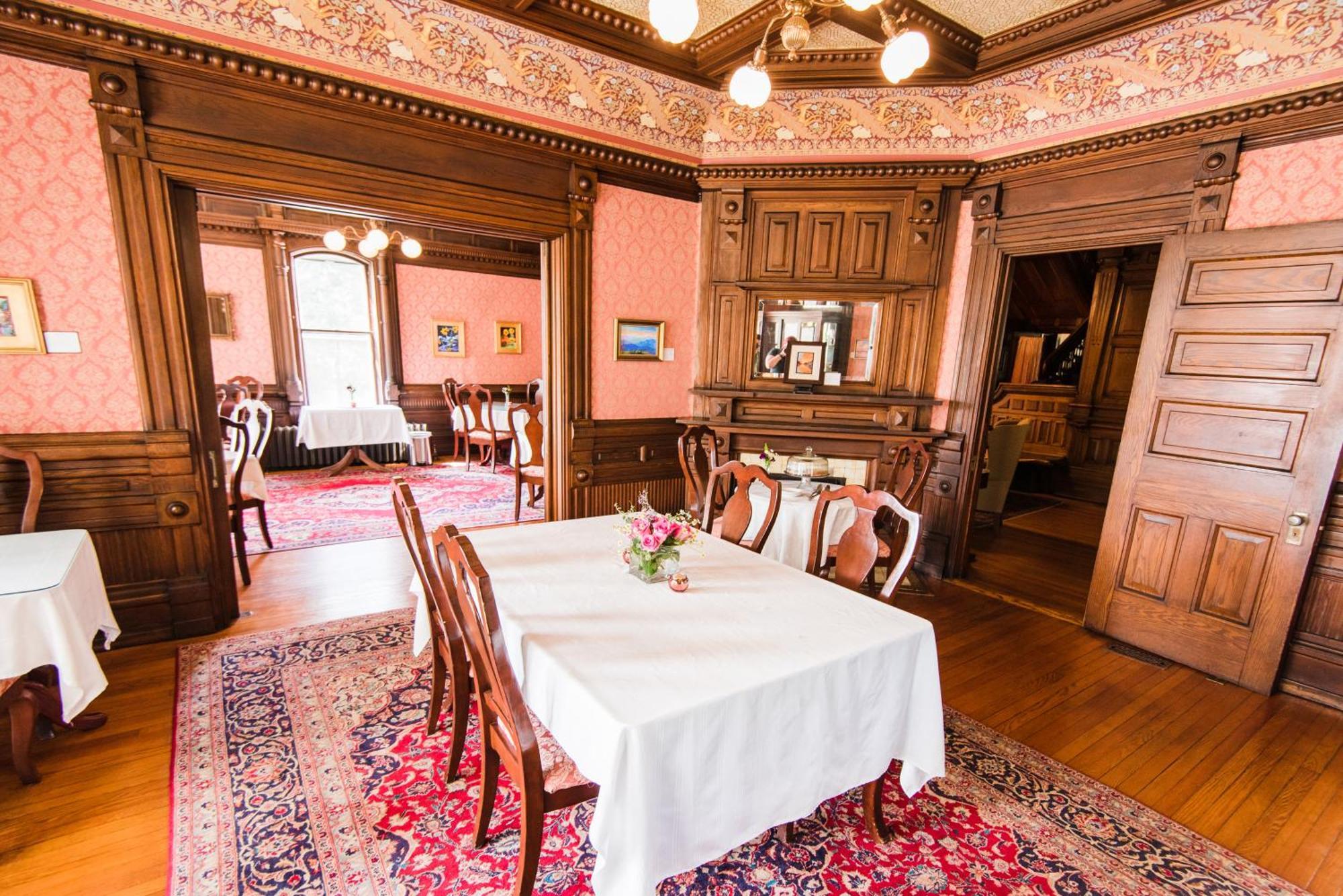 Cedar Crest Inn Эшвилл Экстерьер фото