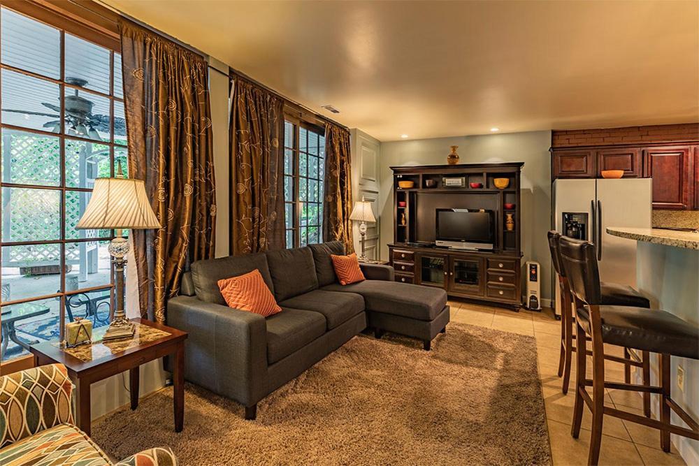 Cedar Crest Inn Эшвилл Экстерьер фото