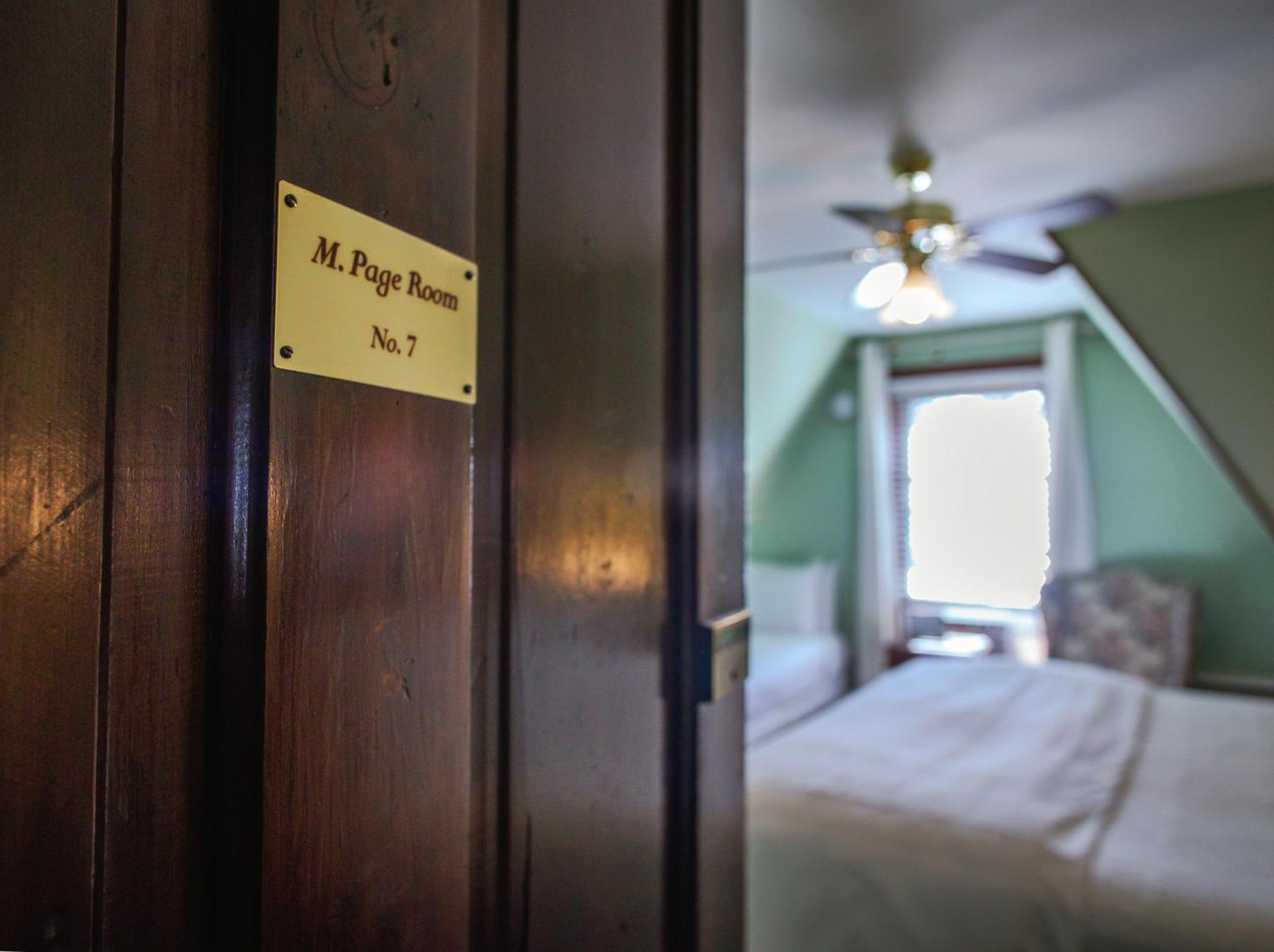 Cedar Crest Inn Эшвилл Экстерьер фото