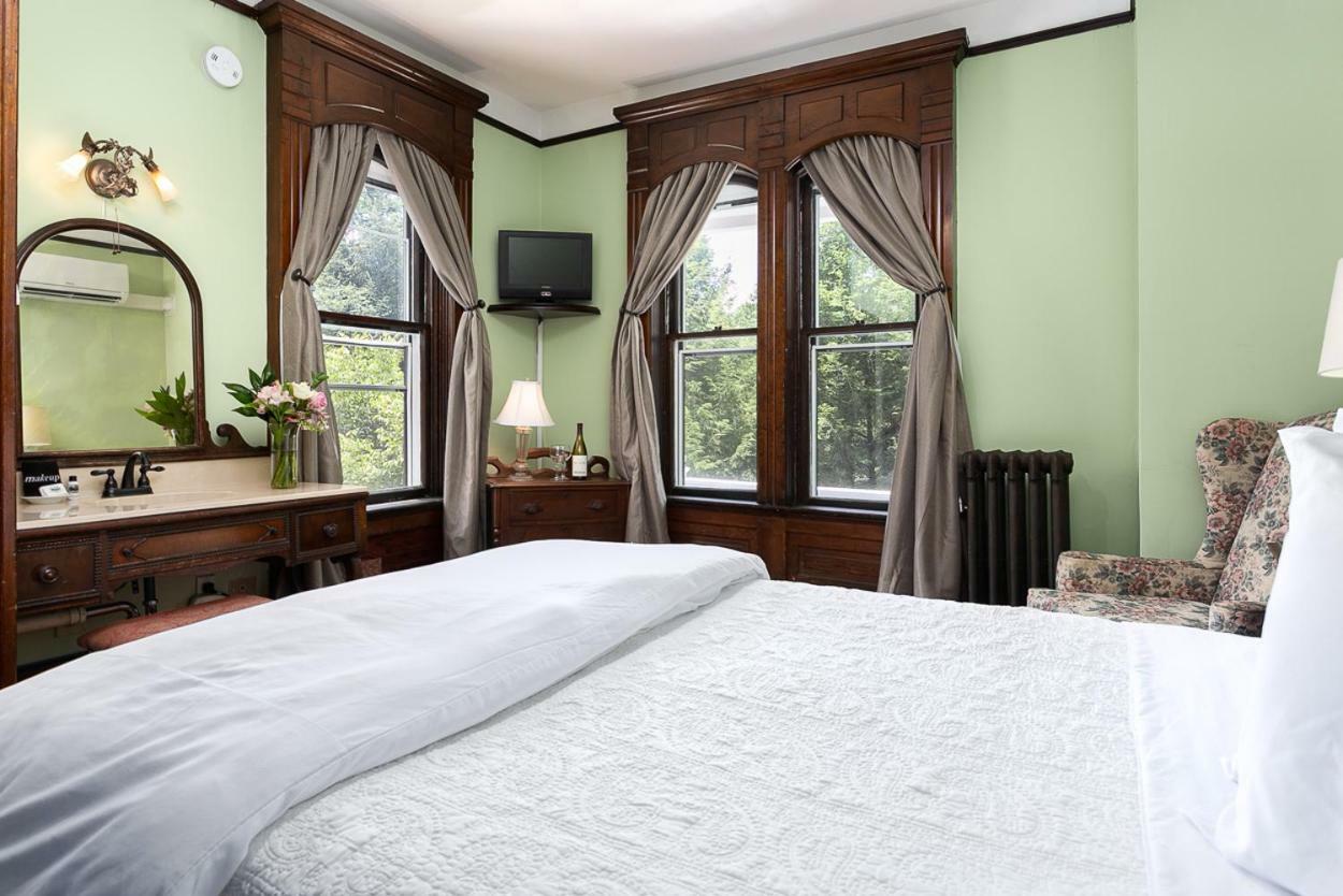 Cedar Crest Inn Эшвилл Экстерьер фото